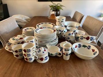 Boerenbont servies  beschikbaar voor biedingen