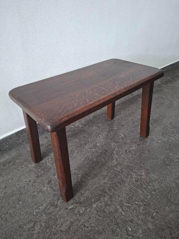 vintage salontafel bijzettafel donker eiken brutalist design beschikbaar voor biedingen