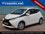 Toyota Aygo x-nav 1.0 VVT-i 72pk | LAGE KM-STAND! | NAVI | C, Stof, Gebruikt, Euro 6, 4 stoelen