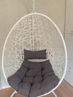 Hangstoel (ei-vorm) wit met grijze kussens, zgan., Huis en Inrichting, Stoelen, Ophalen, Wit, Zo goed als nieuw, Metaal