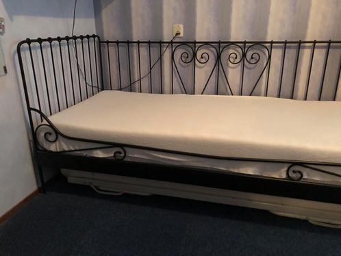 Ikea bed Meldal met hartjes met verstelbare bodem geen matra, Huis en Inrichting, Slaapkamer | Bedden, Gebruikt, Eenpersoons, 90 cm