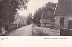 Vriezenveen ca. 1910 Dorpstraat Oosteinde man kruiwagen, Verzamelen, Ansichtkaarten | Nederland, Verzenden, Voor 1920, Ongelopen