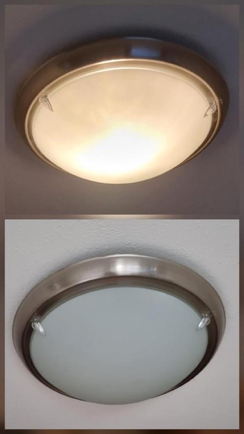 Ronde RVS plafondlamp met matte glazen kap (melkglas), Huis en Inrichting, Lampen | Plafondlampen, Zo goed als nieuw, Metaal, Ophalen of Verzenden