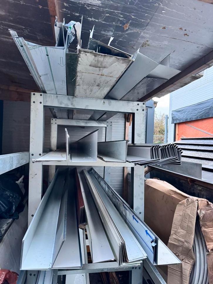 NIEUW!! Diverse kleuren zetwerk hoeken, windveren en nokken, Doe-het-zelf en Verbouw, Dakpannen en Dakbedekking, Nieuw, Overige typen