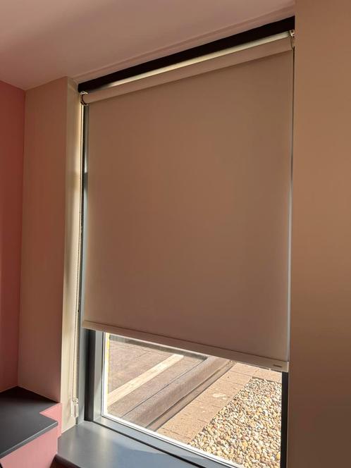 2x rolgordijnen wit/creme +/- 100cm breed, Huis en Inrichting, Stoffering | Gordijnen en Lamellen, Gebruikt, 150 tot 200 cm, 50 tot 100 cm