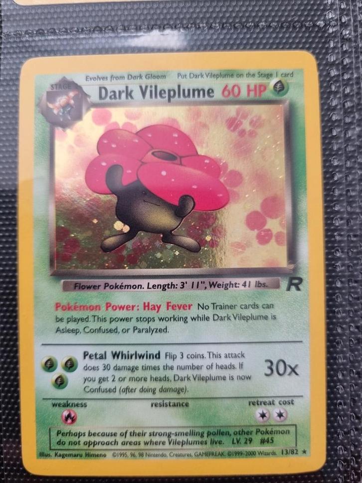 Dark Vileplume 13/82 Team Rocket, Hobby en Vrije tijd, Verzamelkaartspellen | Pokémon, Zo goed als nieuw, Losse kaart, Ophalen of Verzenden