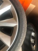 BMW Winterbanden met LM Velgen 225/45 R18, Auto-onderdelen, Banden en Velgen, 18 inch, Gebruikt, Banden en Velgen, Personenwagen