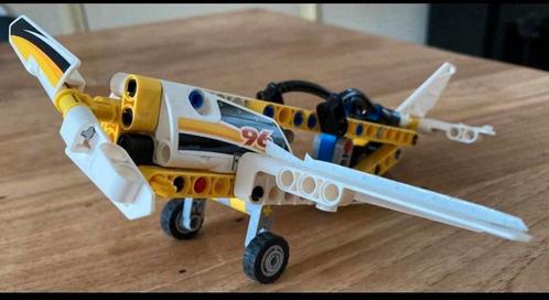LEGO Technic 42044 - Display Team Jet | Compleet!, Hobby en Vrije tijd, Modelbouw | Vliegtuigen en Helikopters, Zo goed als nieuw