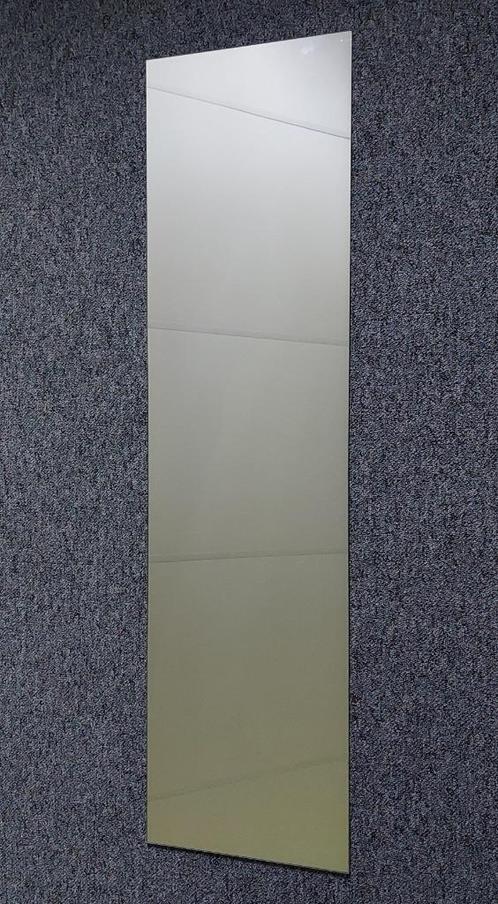 Passpiegel / Plakspiegel. Afmetingen: 28x106 cm., Huis en Inrichting, Woonaccessoires | Spiegels, Zo goed als nieuw, Minder dan 50 cm