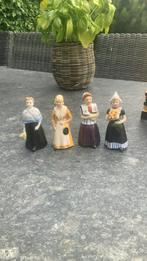 Bols klederdracht vrouwtjes klein, Antiek en Kunst, Antiek | Keramiek en Aardewerk, Ophalen of Verzenden