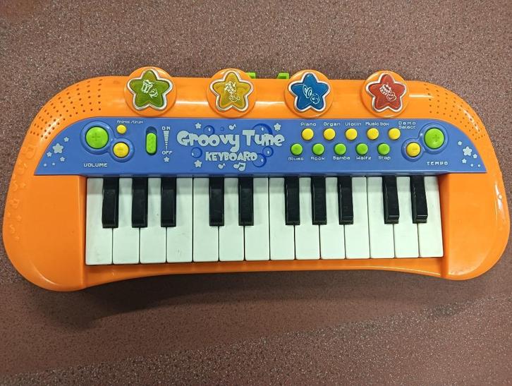 Babyspeelgoed: keyboard met licht+geluid, houten xylofoon., Kinderen en Baby's, Speelgoed | Overig, Gebruikt, Jongen of Meisje