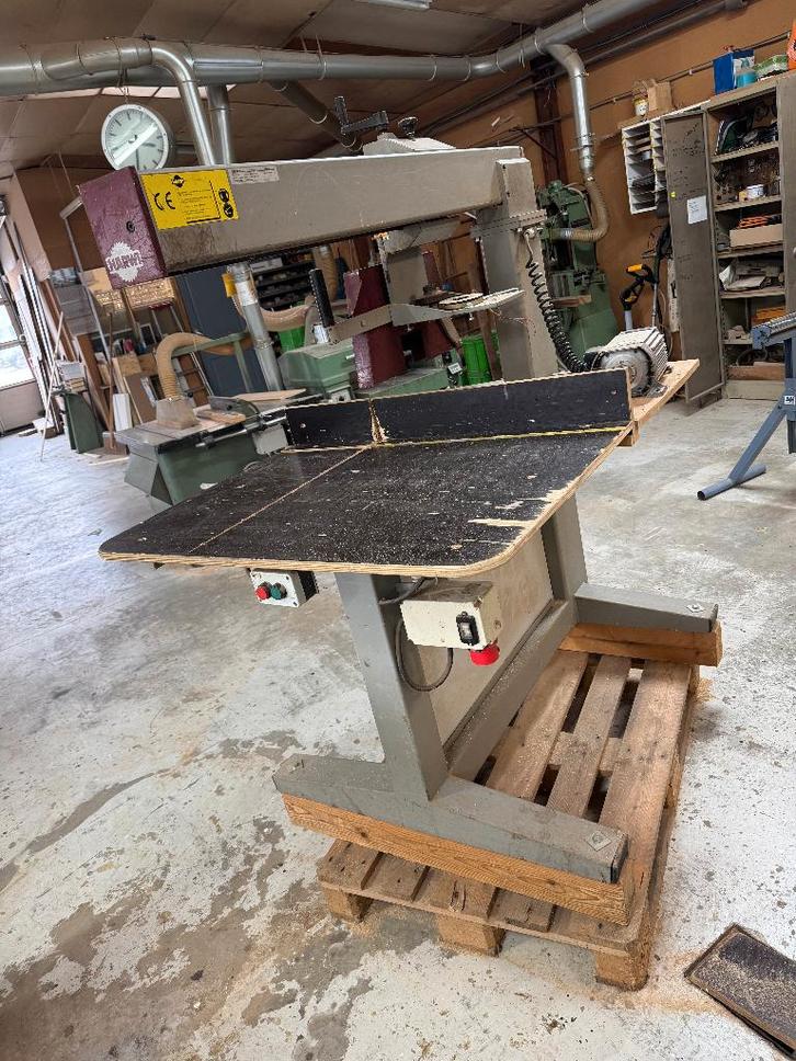 Harwi Radiaalzaag (afkortzaag), Doe-het-zelf en Verbouw, Gereedschap | Zaagmachines, Gebruikt, Afkortzaag, 1200 watt of meer, 70 mm of meer