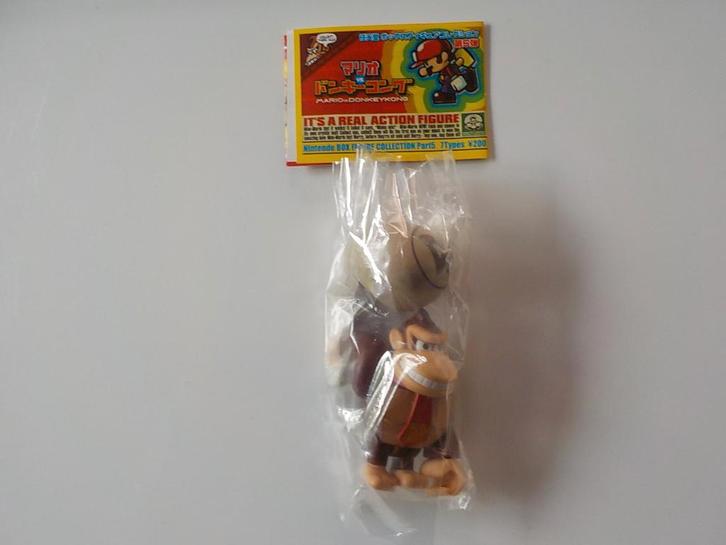 2004 Nintendo Mario vs. Donkey Kong Kubrick Figuur Yujin, Verzamelen, Poppetjes en Figuurtjes, Nieuw, Ophalen of Verzenden