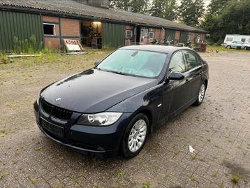 e90 320i Pre-LCI in Onderdelen beschikbaar voor biedingen