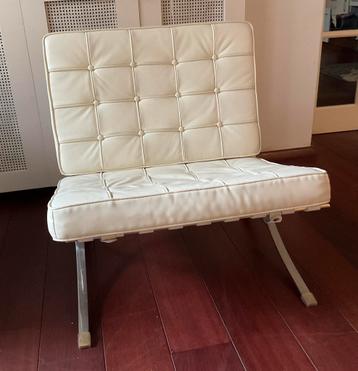 Barcelona chair (Style) fauteuil (zitting mist 2 knoopjes) beschikbaar voor biedingen