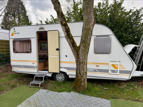 Top caravan Delta rondzit frans bed bank airco verwarming, Caravans en Kamperen, Caravans, Particulier, tot en met 4, Rondzit