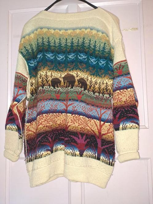 Trui handgemaakt uit Finland M, Kleding | Dames, Truien en Vesten, Zo goed als nieuw, Ophalen of Verzenden