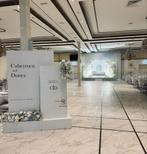 Welkomstbord bruiloft stage bank inloop, Ophalen