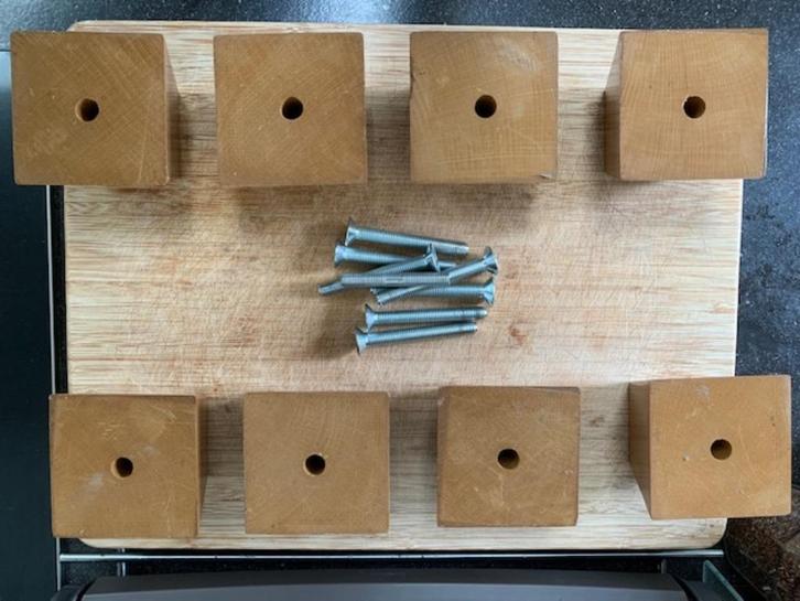 Verschillende sets meubelpoten, Huis en Inrichting, Overige Huis en Inrichting, Zo goed als nieuw, Ophalen