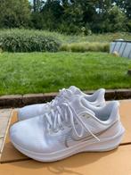 Sportschoenen / Gymschoenen, 1 schooljaar gebruikt., Ophalen of Verzenden, Gebruikt, Hardloopschoenen, Nike