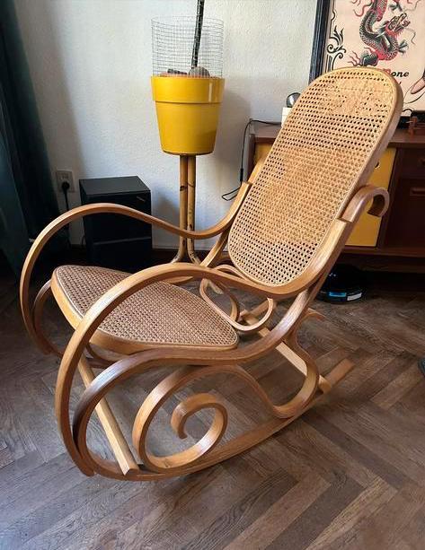 Beautiful rocking chair in great condition, Ophalen, Gebruikt, Bruin, Hout