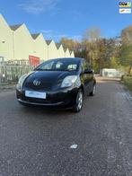 Toyota Yaris 1.3 VVTi Luna, Auto's, Voorwielaandrijving, Stof, Gebruikt, Zwart