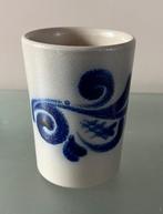 Merckelbach Röbel kopje of beker met zoutglazuur, Antiek en Kunst, Antiek | Keramiek en Aardewerk, Ophalen of Verzenden