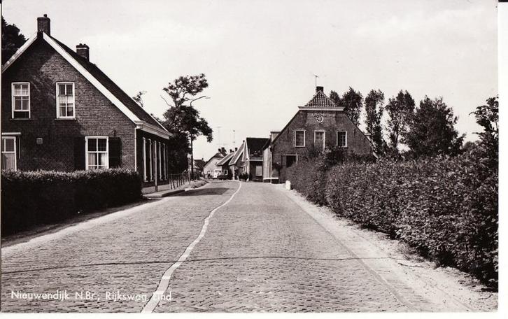 Nieuwendijk (N.Br.) Rijksweg eind. 1973., Verzamelen, Ansichtkaarten | Nederland, Gelopen, Noord-Brabant, 1960 tot 1980, Verzenden