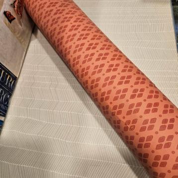 Colefax and Fowler Petits Diamants Rood Behang beschikbaar voor biedingen