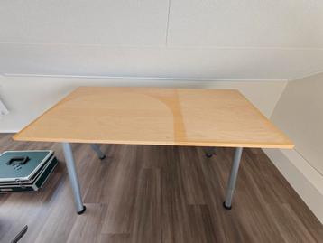 Bureau Gratis 1,20 x 0,6m Ikea Galant - afbeelding 1