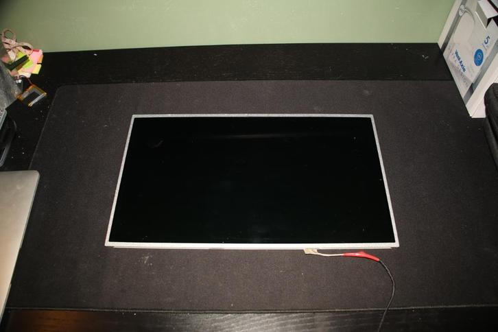 17,3″ laptop scherm LG LP173WD1-TPE2 – 1600900 HD, Hobby en Vrije tijd, Elektronica-componenten, Zo goed als nieuw, Ophalen of Verzenden