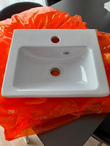 Toilet fontein van Villeroy & Boch met overloop.  beschikbaar voor biedingen