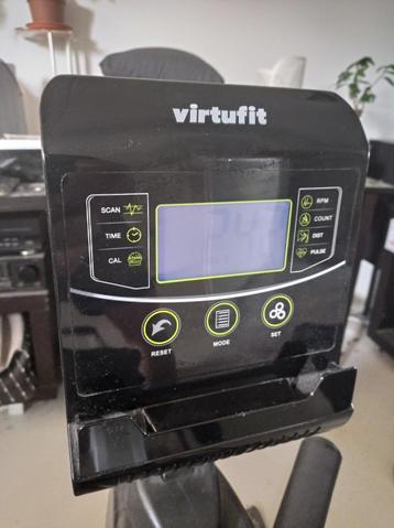 Inklapbare Row 600i fitness roeimachine beschikbaar voor biedingen