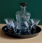 Glaasjes en fles op glazen dienblad vintage geslepen glas, Antiek en Kunst, Antiek | Glas en Kristal, Ophalen