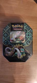 Paldean Fates: Great Tusk ex Tin, Ophalen of Verzenden, Nieuw, Boosterbox, Foil