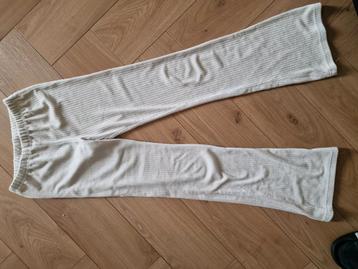 Witte ribstof broek - lounge/pyjama beschikbaar voor biedingen