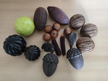 Decoratie spullen (alles een koop) beschikbaar voor biedingen