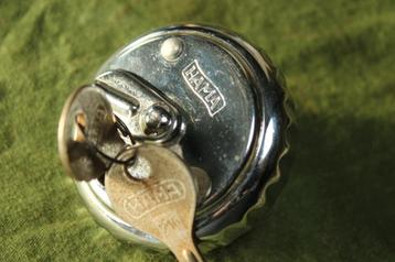 Hama afsluitbare benzine dop motorfiets oldtimer klassieker beschikbaar voor biedingen