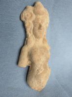 Grieks godenbeeld in aardewerk - ca. 6e B.C. - bodemvondst, Antiek en Kunst, Antiek | Keramiek en Aardewerk, Ophalen of Verzenden