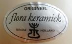Al10 retro vaas Flora keramiek Gouda, Verzamelen, Retro, Ophalen of Verzenden, Huis en Inrichting