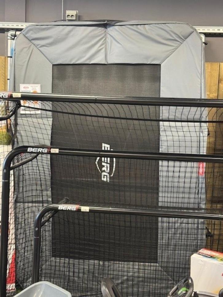 Trampoline BERG Favorit 280 iground  nu €419, Kinderen en Baby's, Speelgoed | Buiten | Los speelgoed, Nieuw, Ophalen of Verzenden