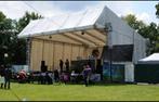 Groot podium + grote partij truss incl. Trailer, Ophalen, Gebruikt, Licht