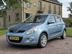 Hyundai i20 1.4i DynamicVersion Automaat * airco * rijdt per, Auto's, Gebruikt, 4 cilinders, 1396 cc, Blauw