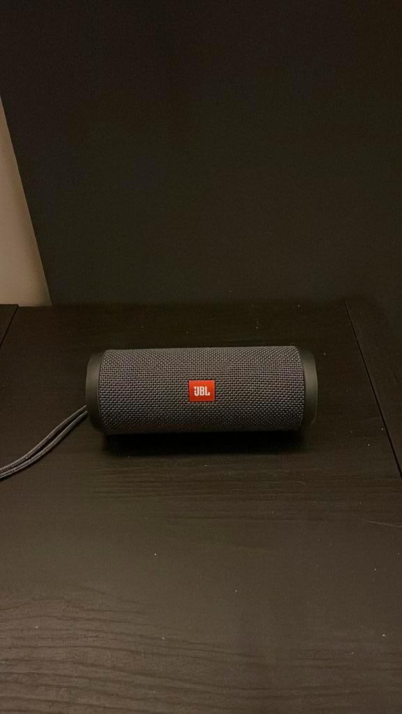 JBL Flip 5 Bluetooth Speaker - Draagbaar en Krachtig!, Audio, Tv en Foto, Luidsprekers, Zo goed als nieuw, Front, Rear of Stereo speakers