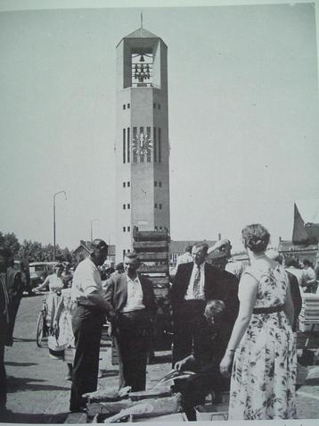 In het spoor van de pioniers, 35 jaar Noordoostpolder - 1977 beschikbaar voor biedingen