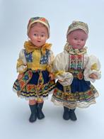 Verzameling poppen in traditionele klederdracht, Ophalen of Verzenden, Gebruikt, Pop