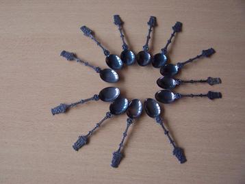 12 verzilverde koffielepeltjes van Douwe Egberts  beschikbaar voor biedingen