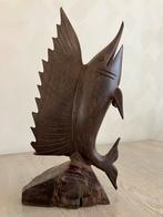 Mooie massief houten zwaardvis, Ophalen