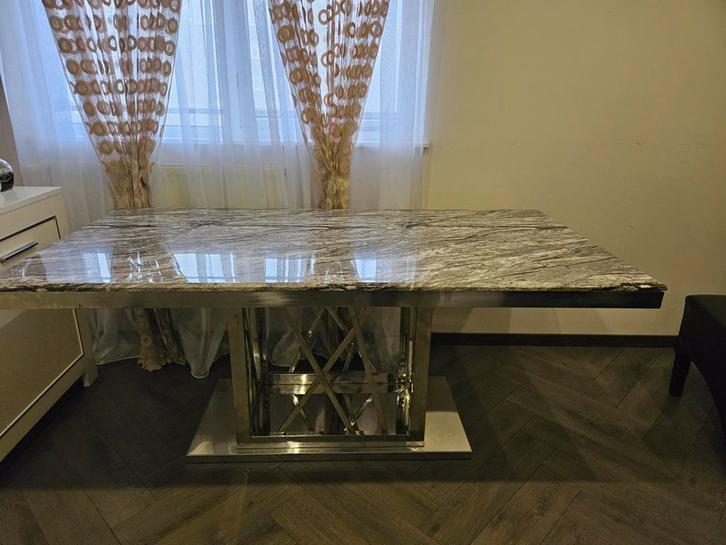 Moderne eettafel met marmeren blad, Huis en Inrichting, Tafels | Eettafels, Ophalen of Verzenden