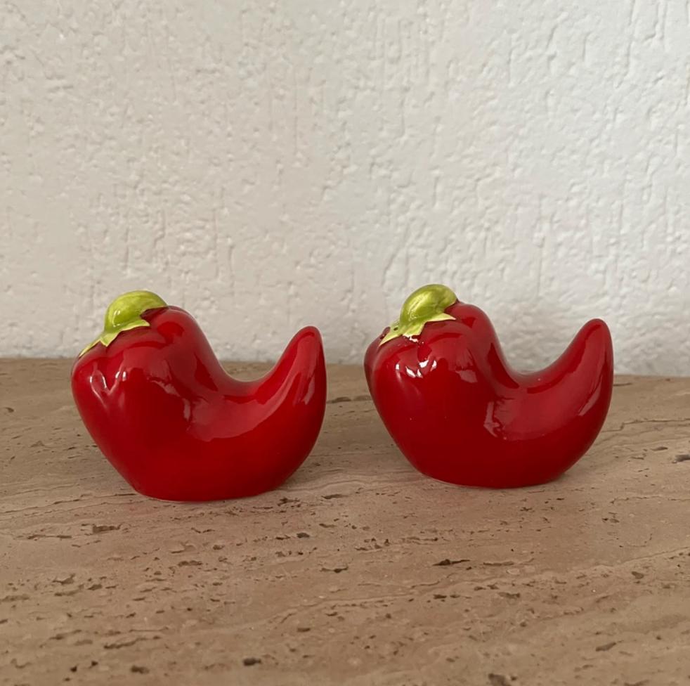 Paprika keramieken peper en zoutstel, Verzamelen, Retro, Ophalen of Verzenden, Huis en Inrichting